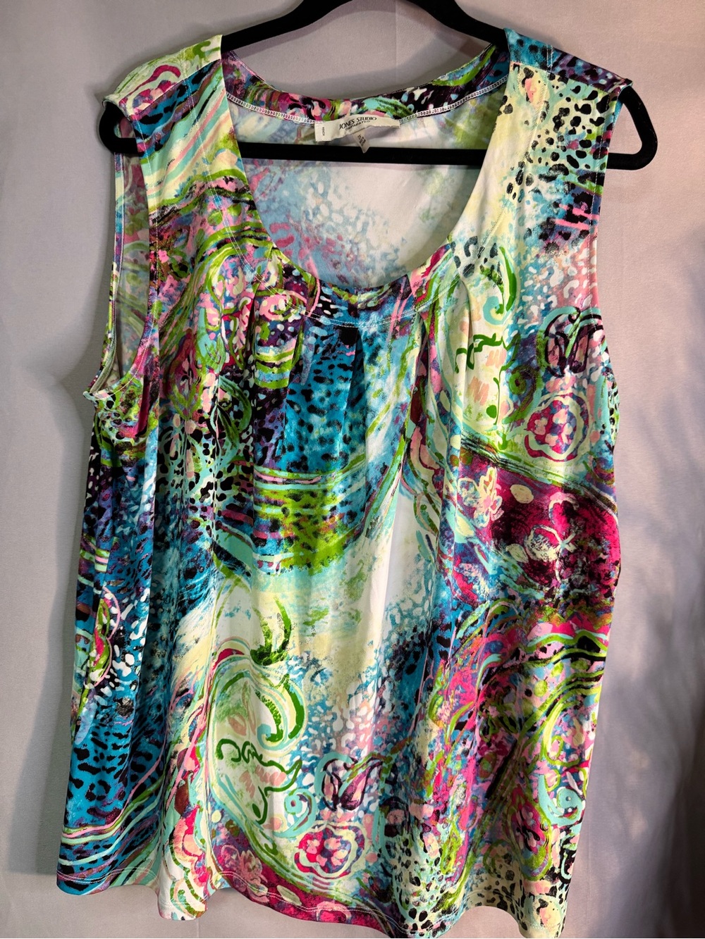 Jones Studio Multicolor Sleeveless Printed Blouse — Blue Pink Green White